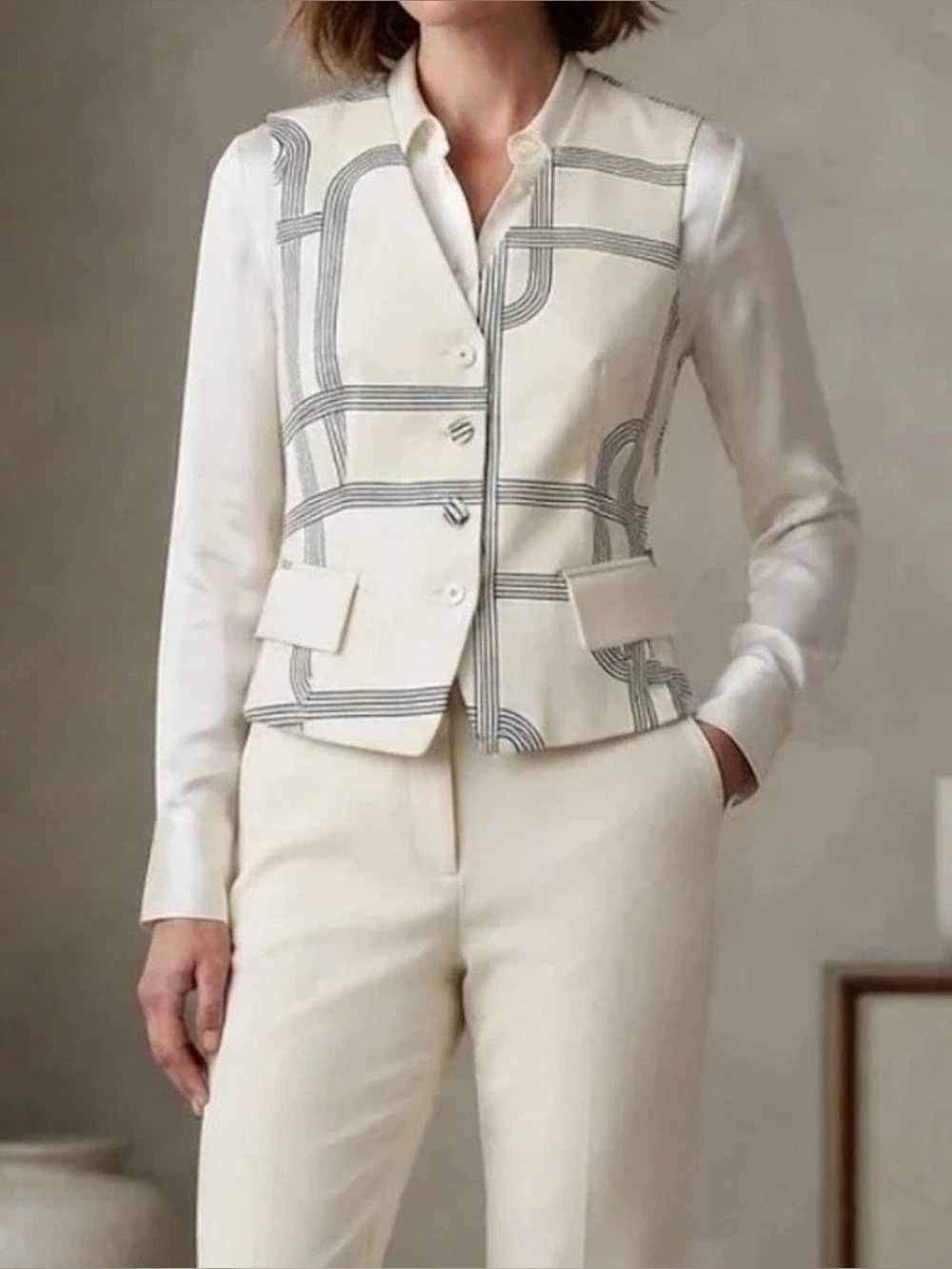Size L Women's Le AL.X Lined & Structured Ivory and Black Button Front Vest $149